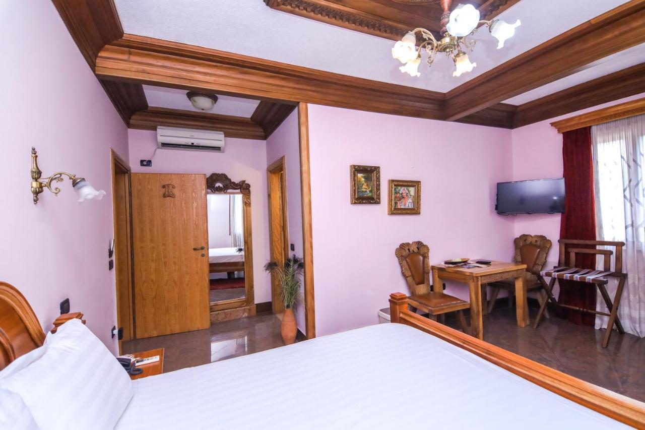 Brilant Antik Hotel Tirana Extérieur photo
