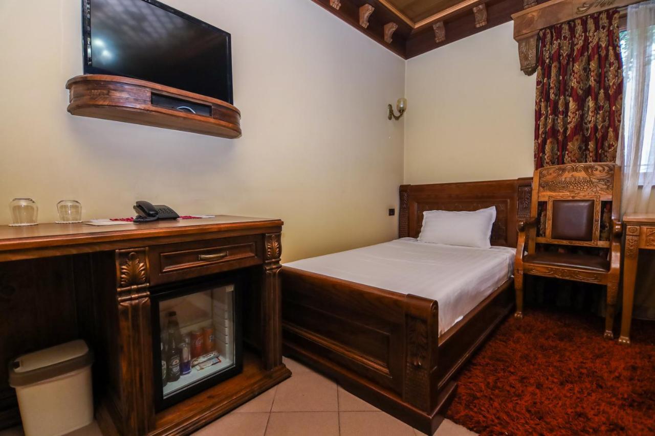 Brilant Antik Hotel Tirana Extérieur photo