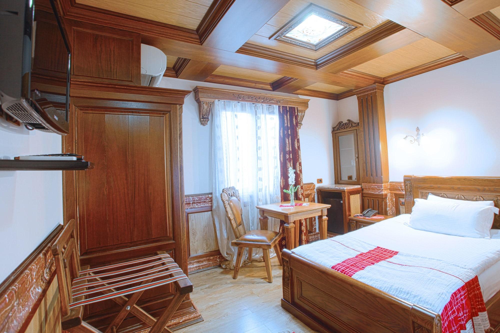Brilant Antik Hotel Tirana Extérieur photo