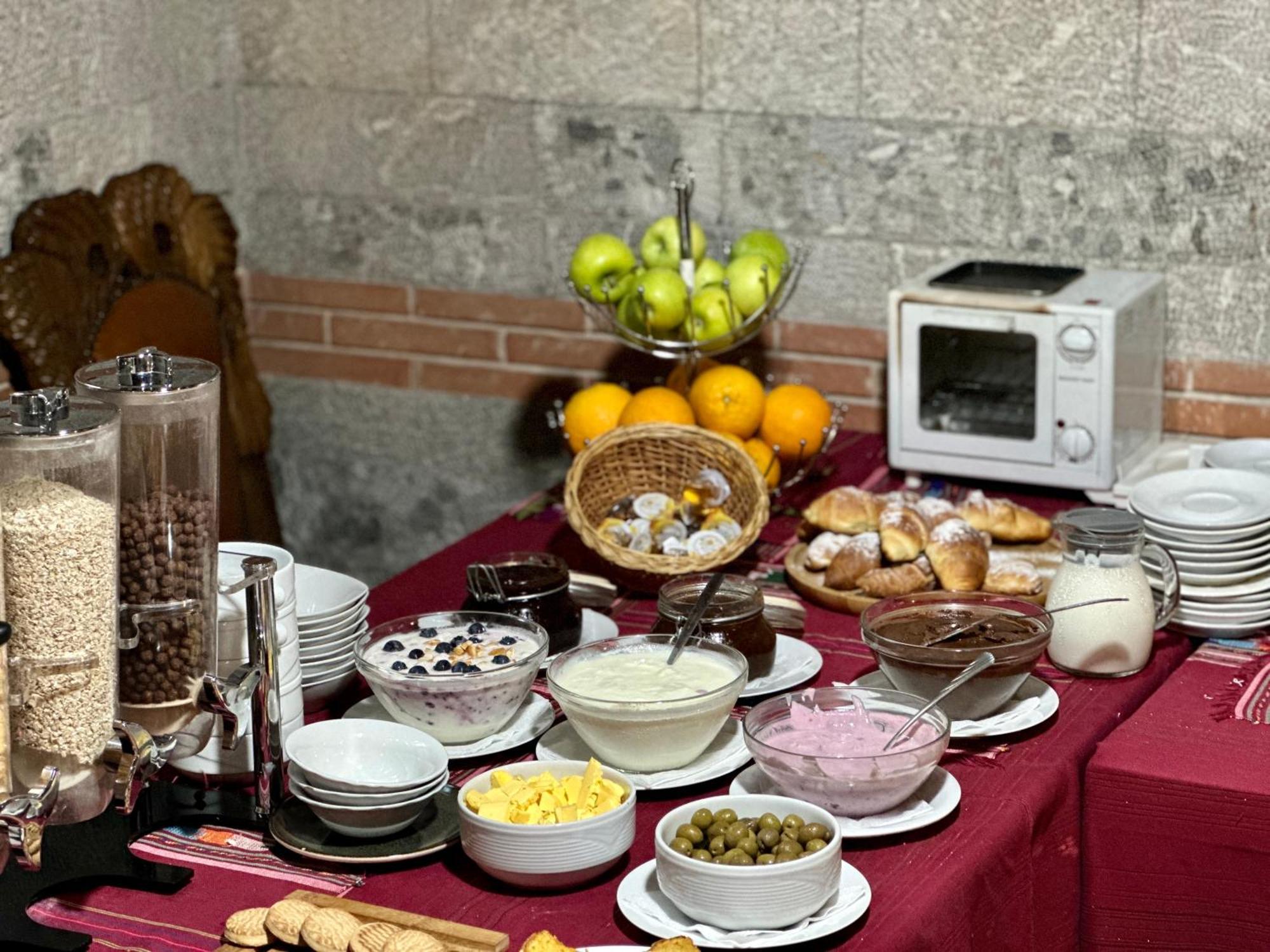 Brilant Antik Hotel Tirana Extérieur photo