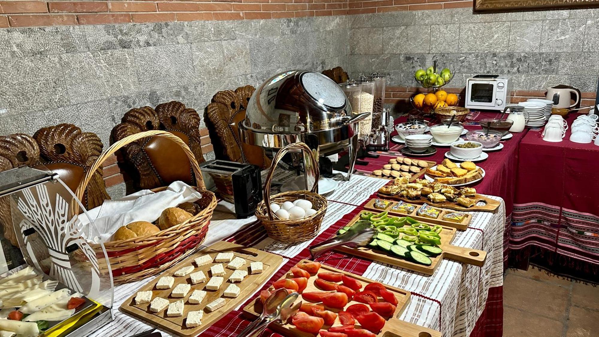 Brilant Antik Hotel Tirana Extérieur photo
